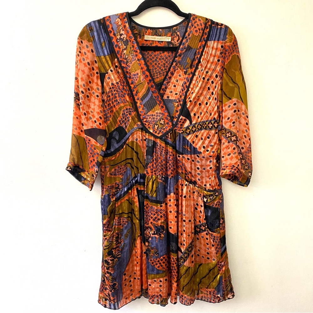 Anthropologie Of Two Minds Silk printed V neck pleated bottom dress size small